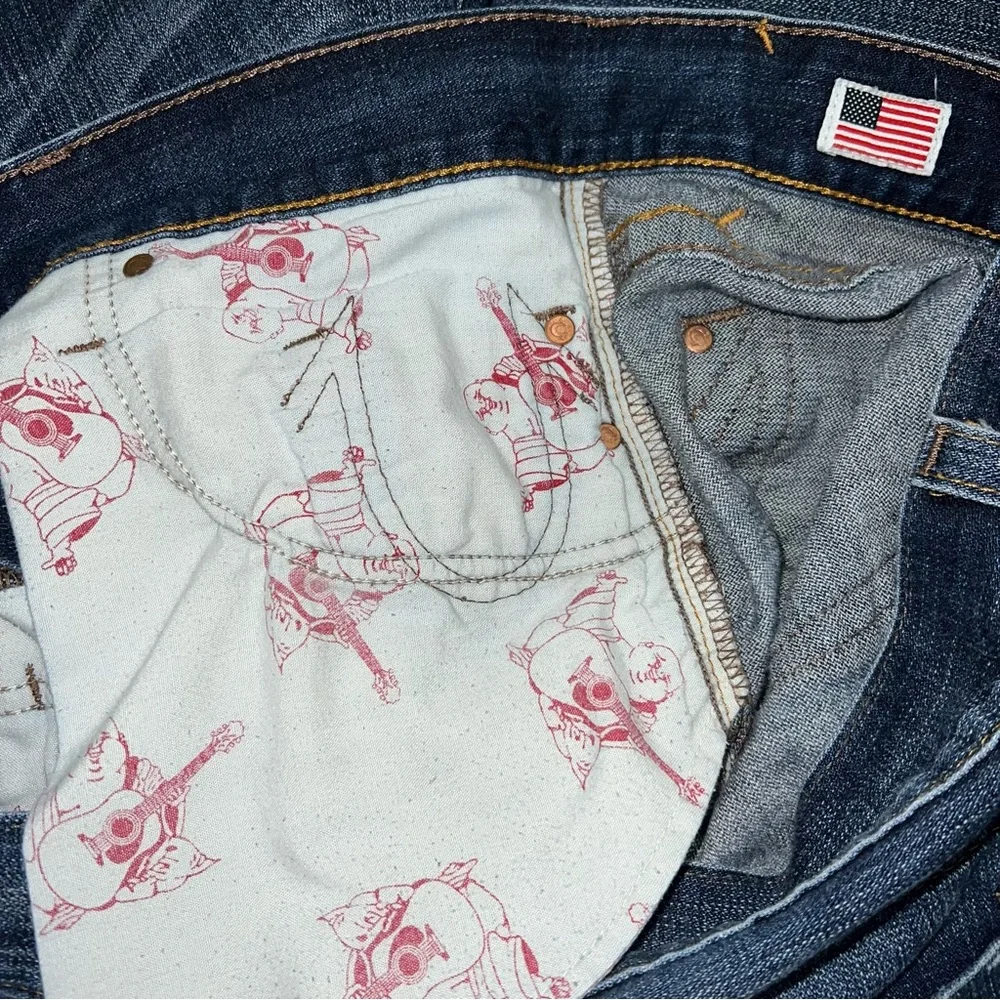 True Religion Men’s Bobby Jeans Size 36 Distressed RN#112790 Baggy Button Fly